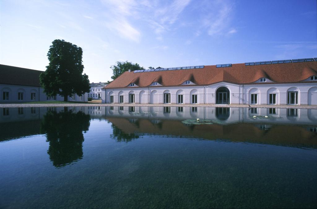 Hotel Schloss Neuhardenberg Exteriör bild